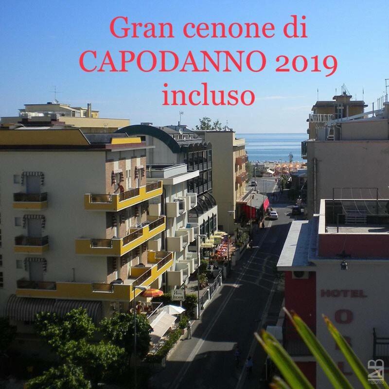 Hotel Nova Dhely Rimini Eksteriør billede